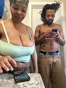 1BeautyN1Beast online show from December 13, 2024, 2:16 pm