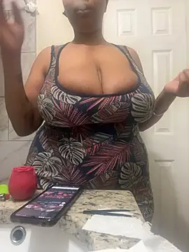 1BeautyN1Beast online show from December 20, 2024, 3:58 am