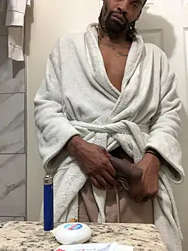 1BeautyN1Beast online show from December 28, 2024, 4:30 am