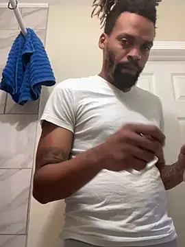 1BeautyN1Beast online show from January 11, 2025, 10:40 pm