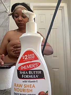 1BeautyN1Beast online show from January 13, 2025, 10:24 pm