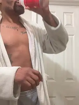 1BeautyN1Beast online show from January 28, 2025, 4:08 am