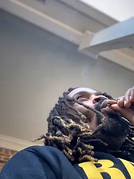 1BeautyN1Beast online show from November 29, 2025, 8:45 pm