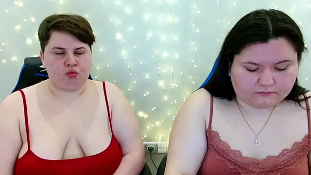 BeckyAndHellen online show from February 22, 2026, 10:47 am