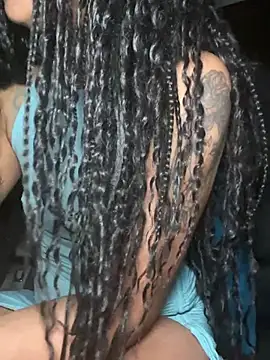 Shuggabutt online show from April 4, 2026, 4:11 am