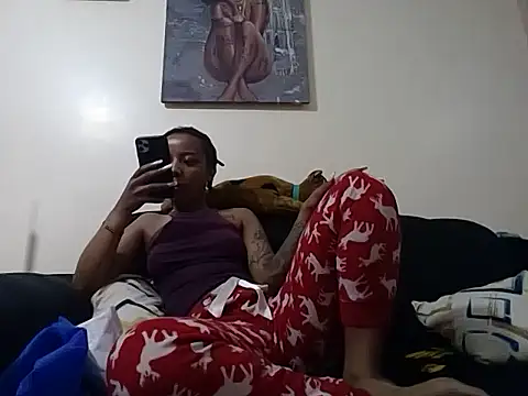 hoely grail01 online show from December 3, 2025, 5:11 pm