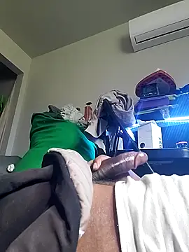 Snapshot of gaimov3r2024 chatting on February 24, 2026, 10:52 pm gaimov3r2024 online show from February 24, 2026, 10:52 pm