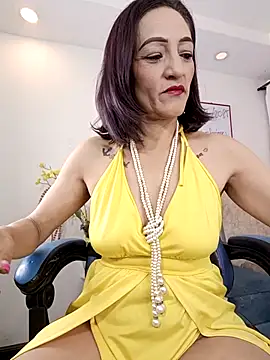 Snapshot of RUBY_AMOR77 chatting on October 11, 2025, 10:25 am RUBY AMOR77 online show from October 11, 2025, 10:25 am
