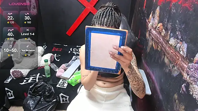 Yaumiko online show from November 28, 2025, 1:47 pm