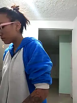 Yaumiko online show from March 19, 2026, 10:41 am