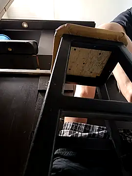 Snapshot of assadiict chatting on September 29, 2025, 4:01 pm assadiict online show from September 29, 2025, 4:01 pm