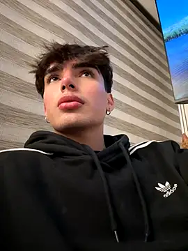 KittySkirtt1 online show from October 28, 2025, 2:15 am