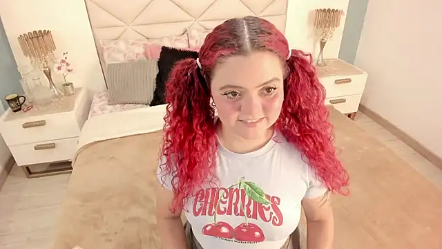 Snapshot of Twwiiggy chatting on October 21, 2025, 8:09 pm Twwiiggy online show from October 21, 2025, 8:09 pm