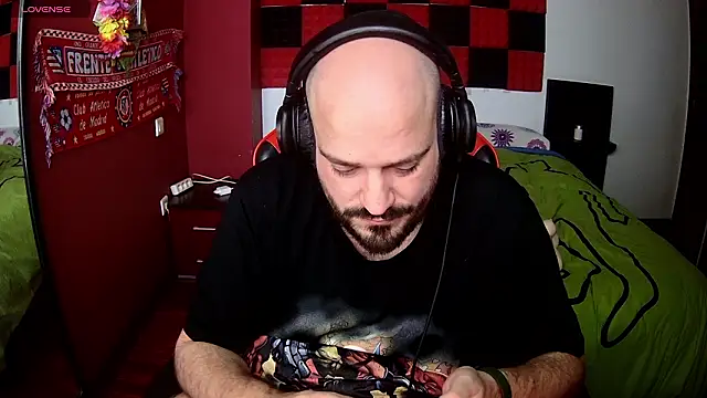 menditeta1 online show from February 10, 2026, 8:46 pm