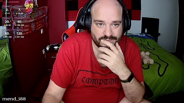 menditeta1 online show from March 4, 2026, 8:37 pm