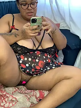 Snapshot of SweetLizzyBBW chatting on July 8, 2026, 2:54 pm SweetLizzyBBW online show from July 8, 2026, 2:54 pm