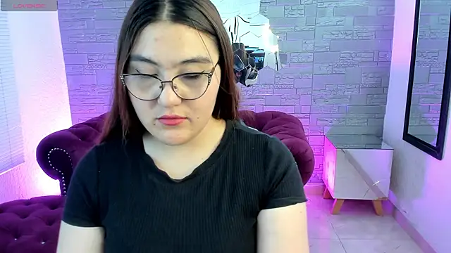 conniejames m online show from October 30, 2025, 12:28 pm