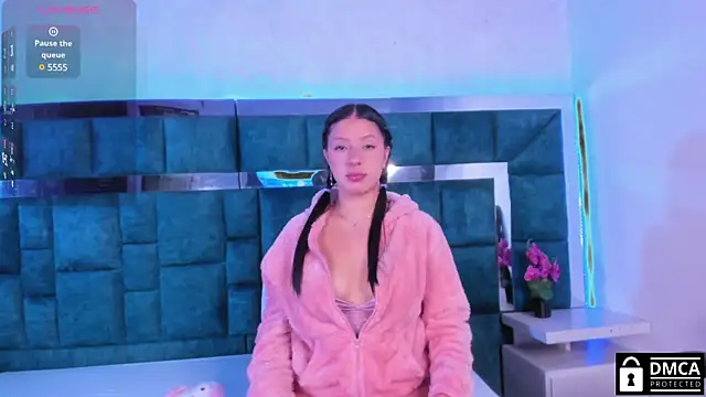 Snapshot of Venus_velez_ chatting on January 15, 2025, 1:09 pm Venus velez online show from January 15, 2025, 1:09 pm