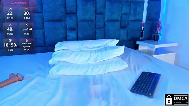 Snapshot of Venus_velez_ chatting on February 15, 2025, 1:27 pm Venus velez online show from February 15, 2025, 1:27 pm