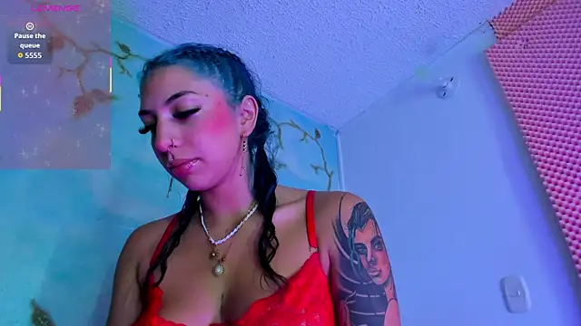 SaturnooStonee online show from March 7, 2026, 1:02 am