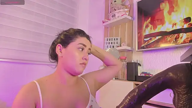 Snapshot of susanjons_tcw chatting on November 25, 2025, 1:49 am susanjons tcw online show from November 25, 2025, 1:49 am