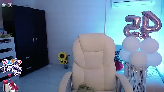 Snapshot of ana_milf chatting on January 12, 2025, 10:45 am ana milf online show from January 12, 2025, 10:45 am