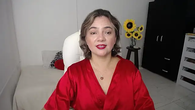 Snapshot of ana_milf chatting on March 22, 2025, 12:14 pm ana milf online show from March 22, 2025, 12:14 pm