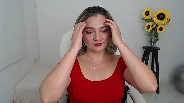 Snapshot of ana_milf chatting on October 24, 2025, 1:18 pm ana milf online show from October 24, 2025, 1:18 pm