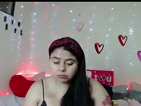 celestehot707rs online show from February 18, 2025, 2:49 pm