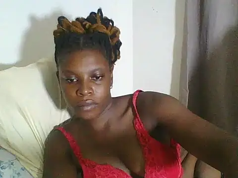 Snapshot of Blacksweetbeb chatting on February 10, 2025, 1:14 am Blacksweetbeb online show from February 10, 2025, 1:14 am