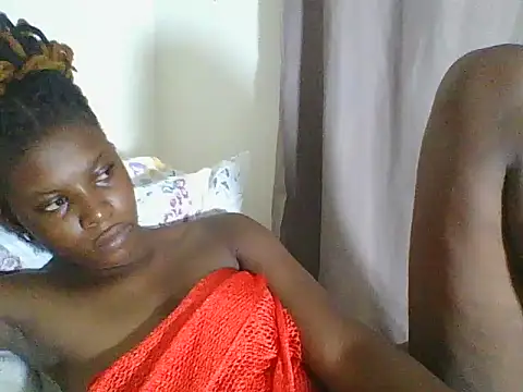 Snapshot of Blacksweetbeb chatting on February 10, 2025, 7:47 am Blacksweetbeb online show from February 10, 2025, 7:47 am