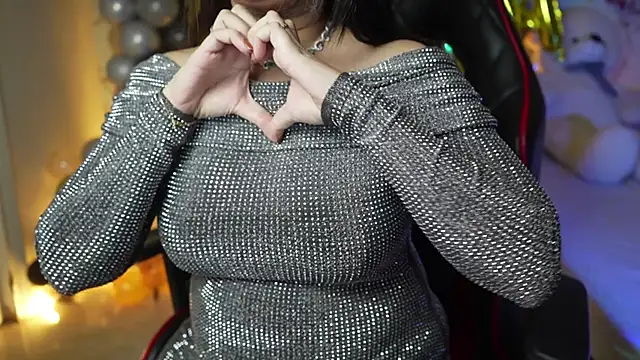 only aleesha online show from December 4, 2024, 7:12 pm