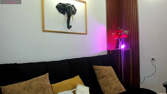 Zayda 1 online show from October 13, 2025, 7:58 pm