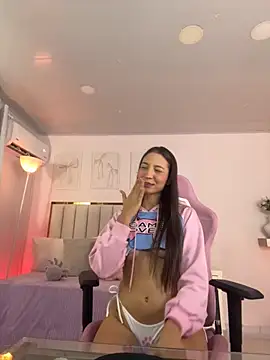 Cristall Bunny online show from November 3, 2025, 12:24 am