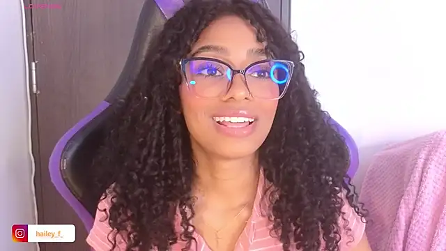 Heily Fox online show from February 25, 2025, 9:42 am