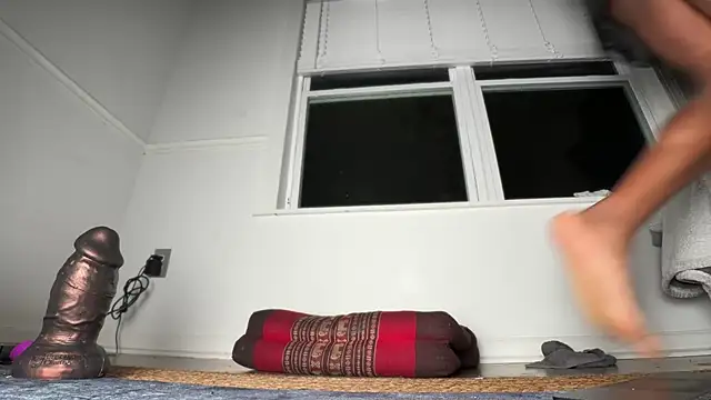 Theonlydreamybull online show from April 21, 2026, 4:08 am