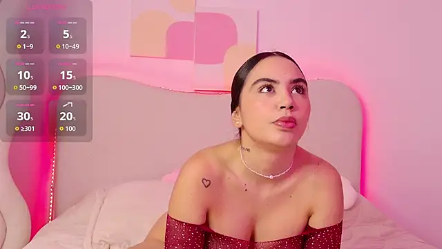 innocentlady  online show from October 30, 2025, 2:07 pm