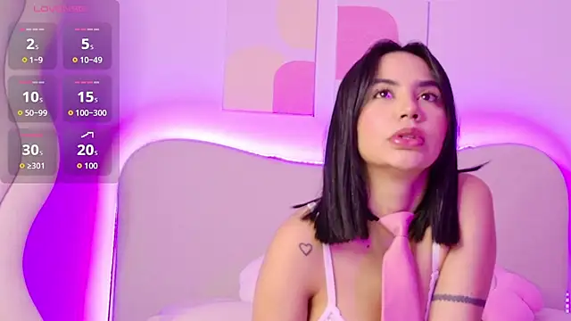 innocentlady  online show from November 22, 2025, 9:58 pm