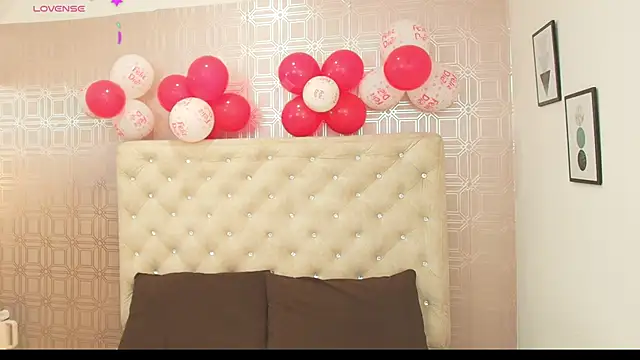 Sara Desire online show from February 16, 2025, 12:32 pm