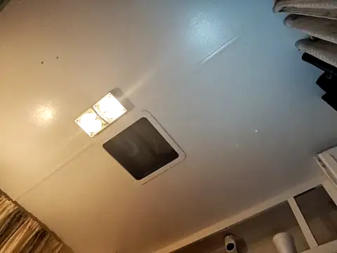 allissonw13 online show from December 24, 2024, 5:16 am