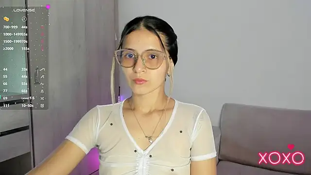 Lilacutte  online show from October 10, 2025, 3:49 am
