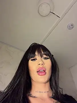 SOPHICARTERS online show from June 7, 2026, 12:42 pm