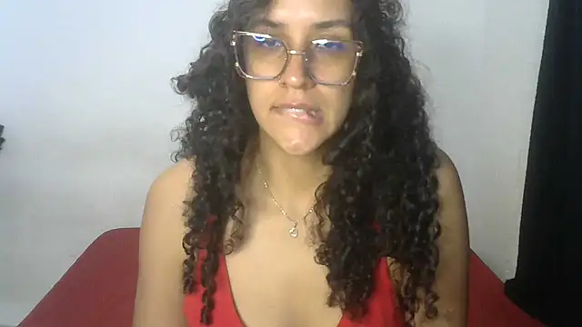 princess yours online show from January 6, 2026, 12:03 am