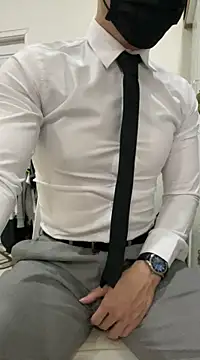 harrylouis1357 online show from December 19, 2024, 12:56 pm