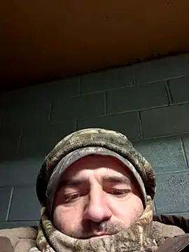 Snapshot of scottyir1585 chatting on January 19, 2026, 6:28 am scottyir1585 online show from January 19, 2026, 6:28 am