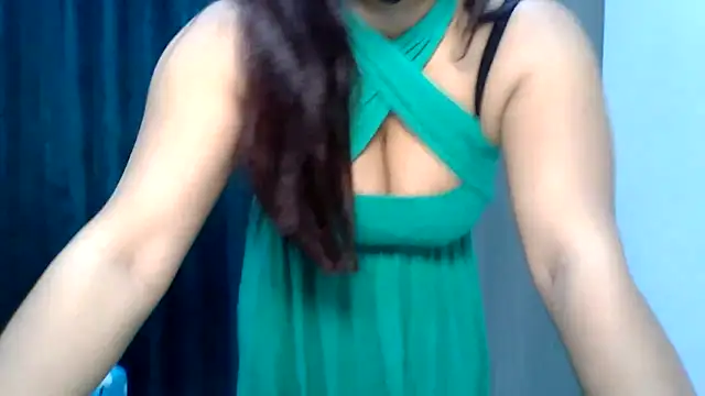 Snapshot of sparkling_queen chatting on May 27, 2026, 1:24 am sparkling queen online show from May 27, 2026, 1:24 am