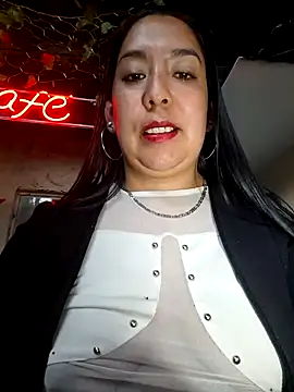 Bella keny online show from December 17, 2024, 10:32 pm
