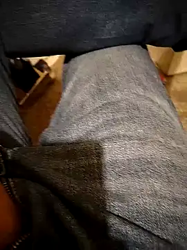 A man in public online show from October 1, 2025, 7:42 pm