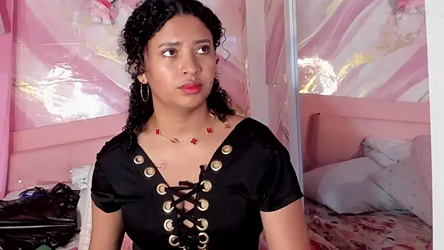 JessyZoe online show from October 28, 2025, 3:47 pm