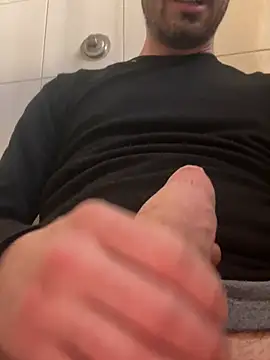 iltoscano95 online show from February 6, 2026, 12:41 pm